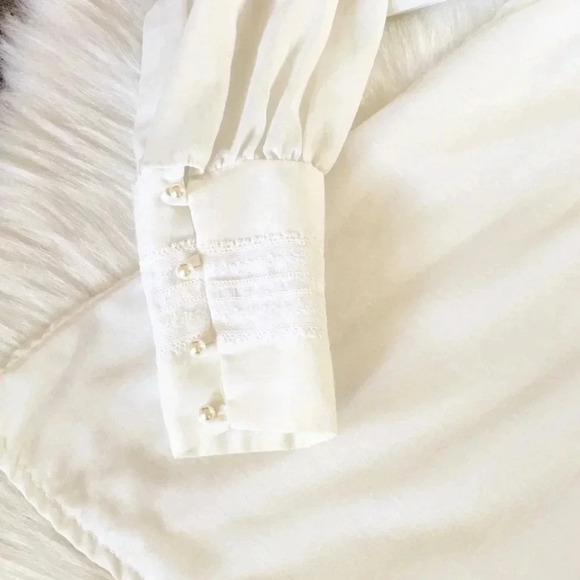 Vintage Jessica’s Gunnies Sax Ivory Victorian Lace Pearl Blouse - Picture 5 of 7